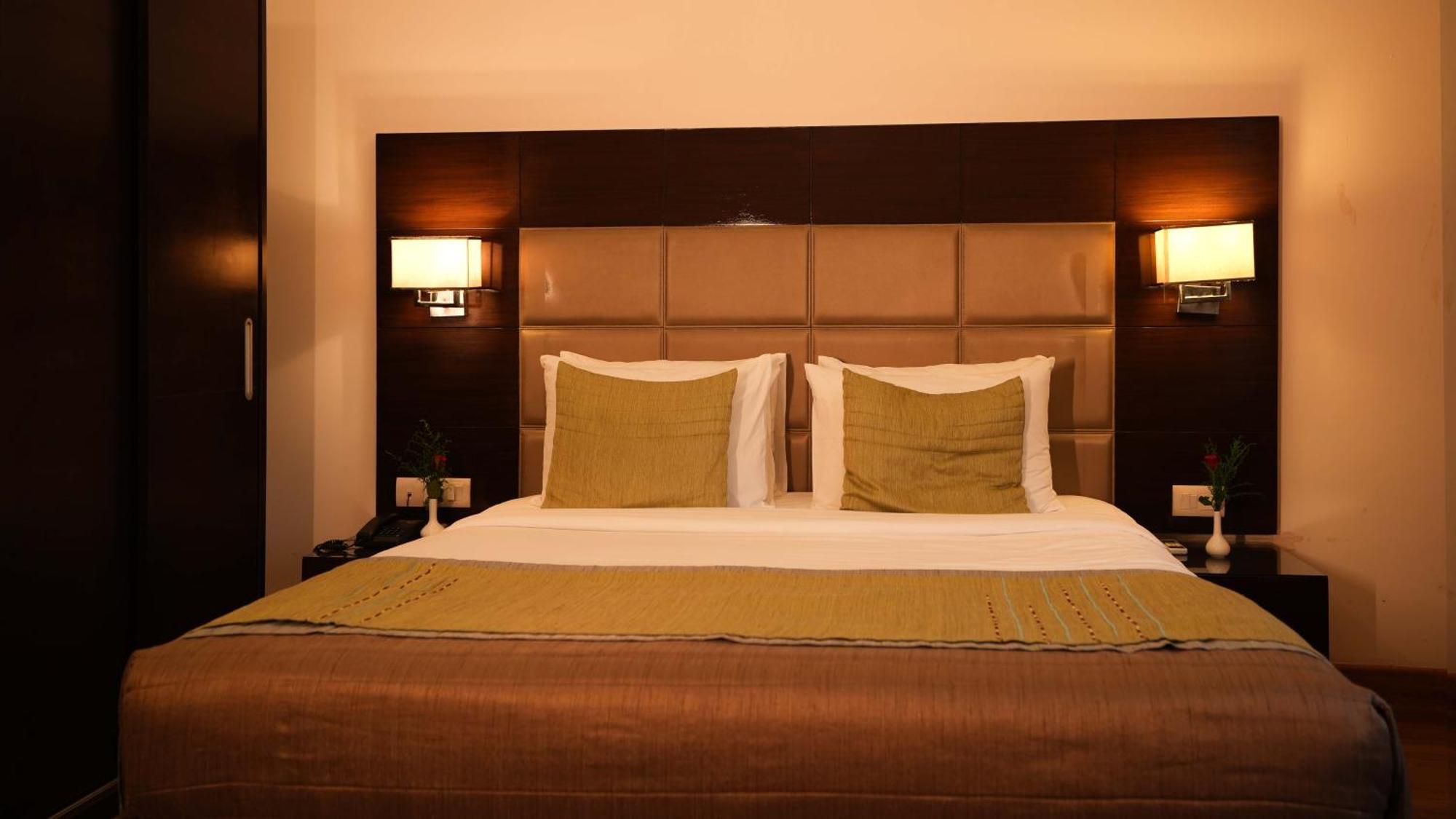 Hotel Africa Avenue - Greater Kailash 1 뉴델리 외부 사진